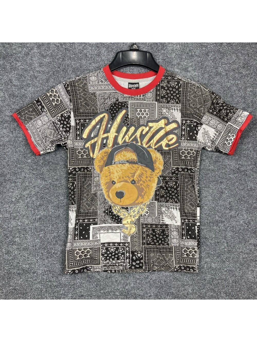 Quad Seven Youth Boys Size 8/10 Black White Gold Hustle Bear S/S Shirt EUC